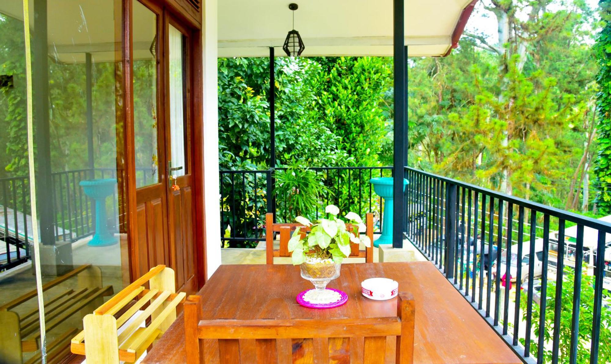 Breeze Blows Inn Ella Luaran gambar
