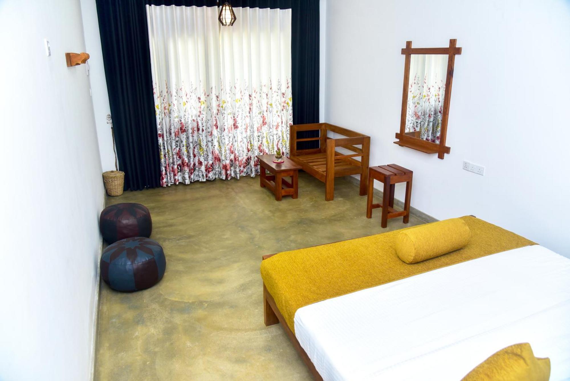 Breeze Blows Inn Ella Luaran gambar