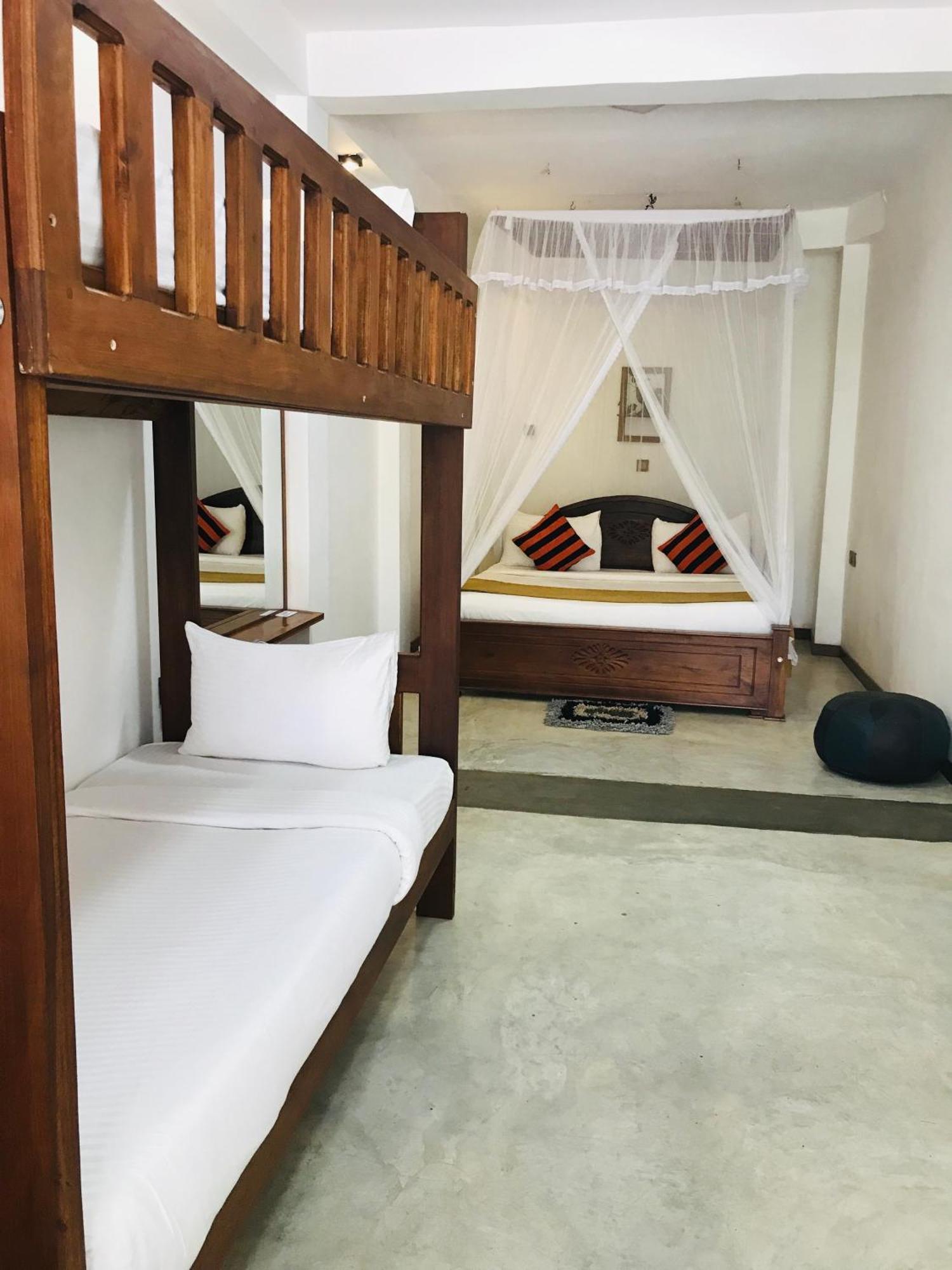 Breeze Blows Inn Ella Luaran gambar